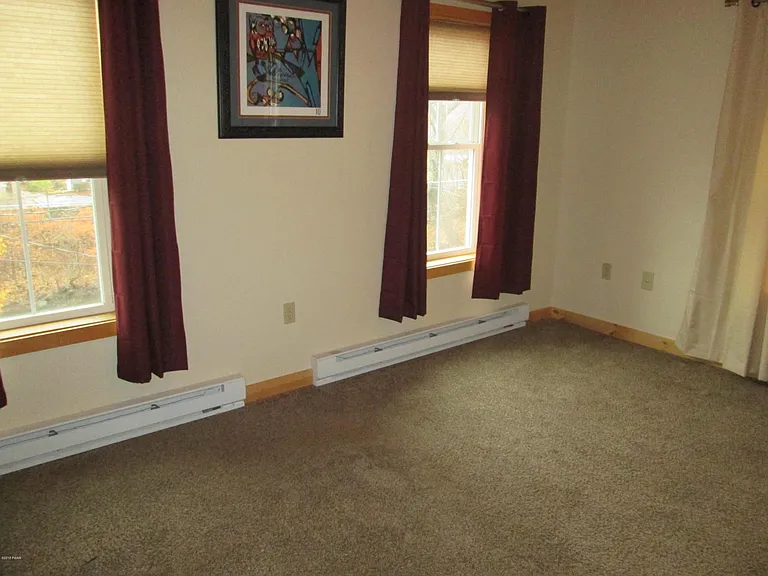 377 Riverside Dr — Photo 14