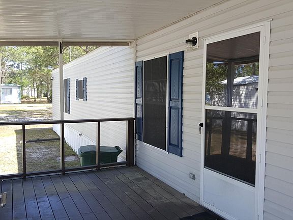 Screened in Porch