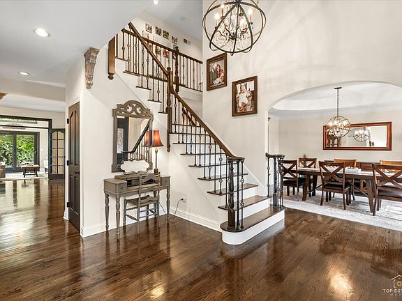 4th image of 1590 Eagle Ridge Dr