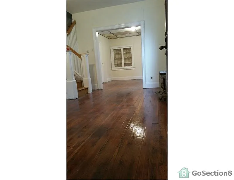 257 Highland Ave photo 1