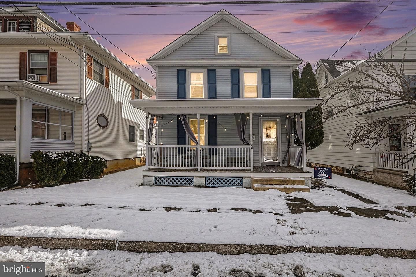 348 E Derry Rd