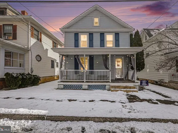 348 E Derry Rd, Hershey, PA 17033