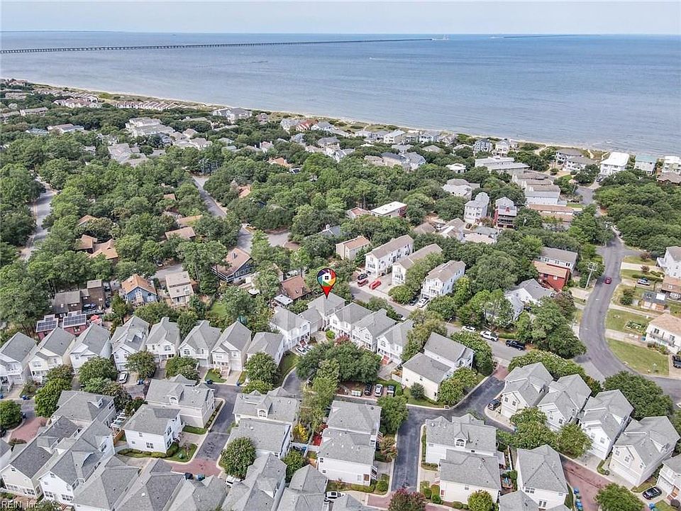 Fantastic Location, just down the street from water, sun and sand!