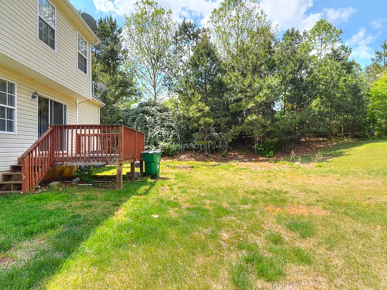 10420 Yellow Rose Ln — Photo 36