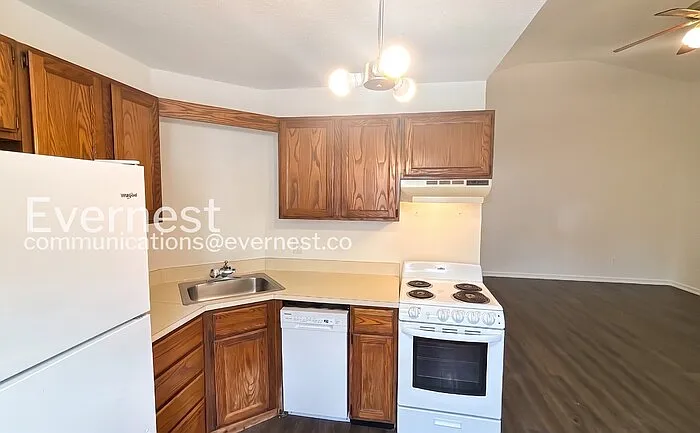 8857 Millard Lee Ln — Photo 4