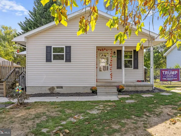 320 Twigg Dr, Martinsburg, WV 25404