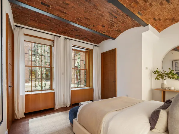 36 Bleecker Street image 7 of 19