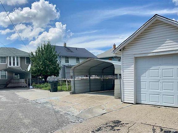 3rd image of 2116 Grandview Blvd