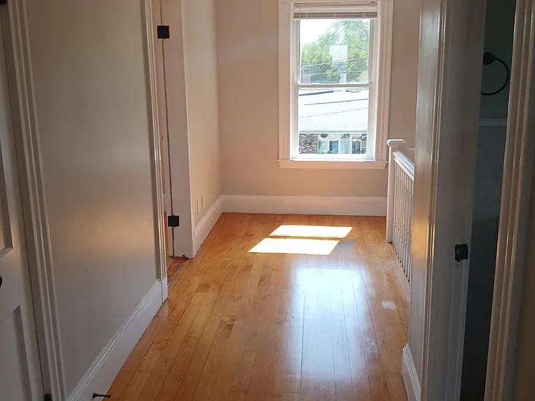 90 Edgemere Rd — Photo 23