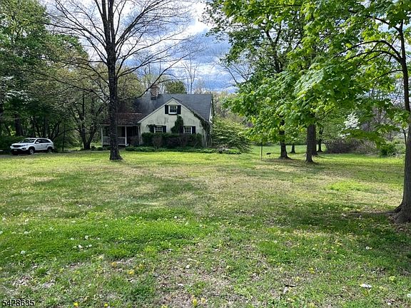 2nd image of 317 S Finley Ave