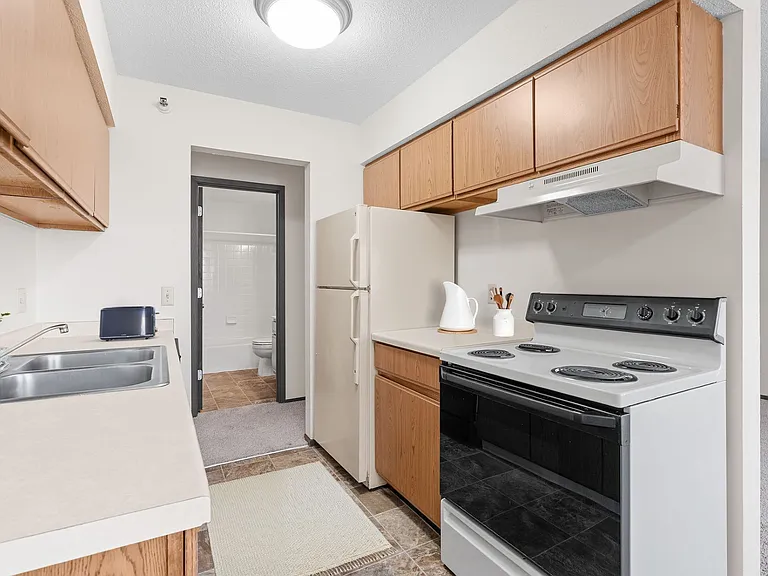 2 Bedroom - 2 Bed / 1 Bath - 860 Sq.Ft.
