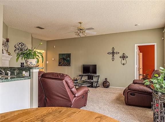 3rd image of 6432 Freshwater Ln