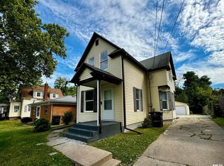 1109 26th St, Rock Island, IL 61201