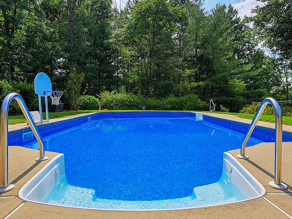 Heated In-Ground Pool