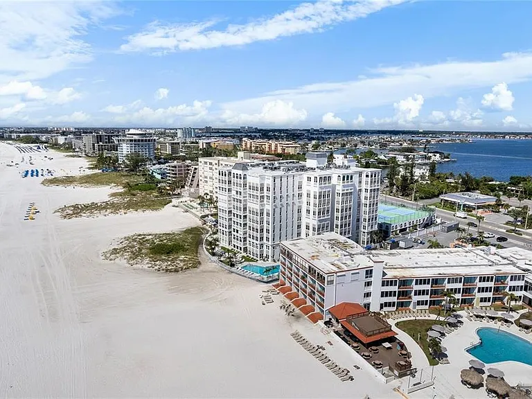 4950 Gulf Blvd #807 — Photo 4