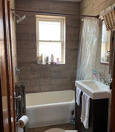 2nd image of 2948 N Laramie Ave #6