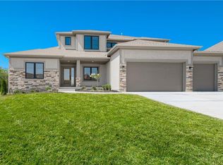 2100 Foxtail Dr, Kearney, MO 64060