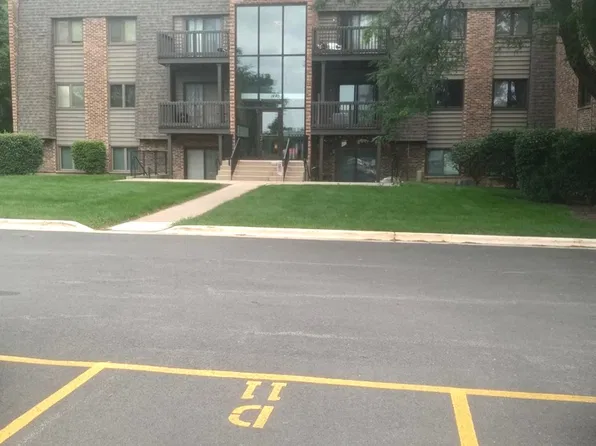 1480 Stonebridge Cir #1-D, Wheaton, IL 60189
