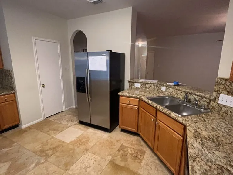 5523 Dapplewood Ln — Photo 4