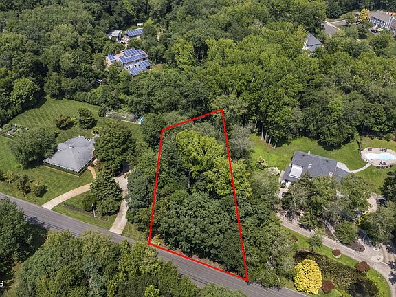3rd image of 1640 Martin Road