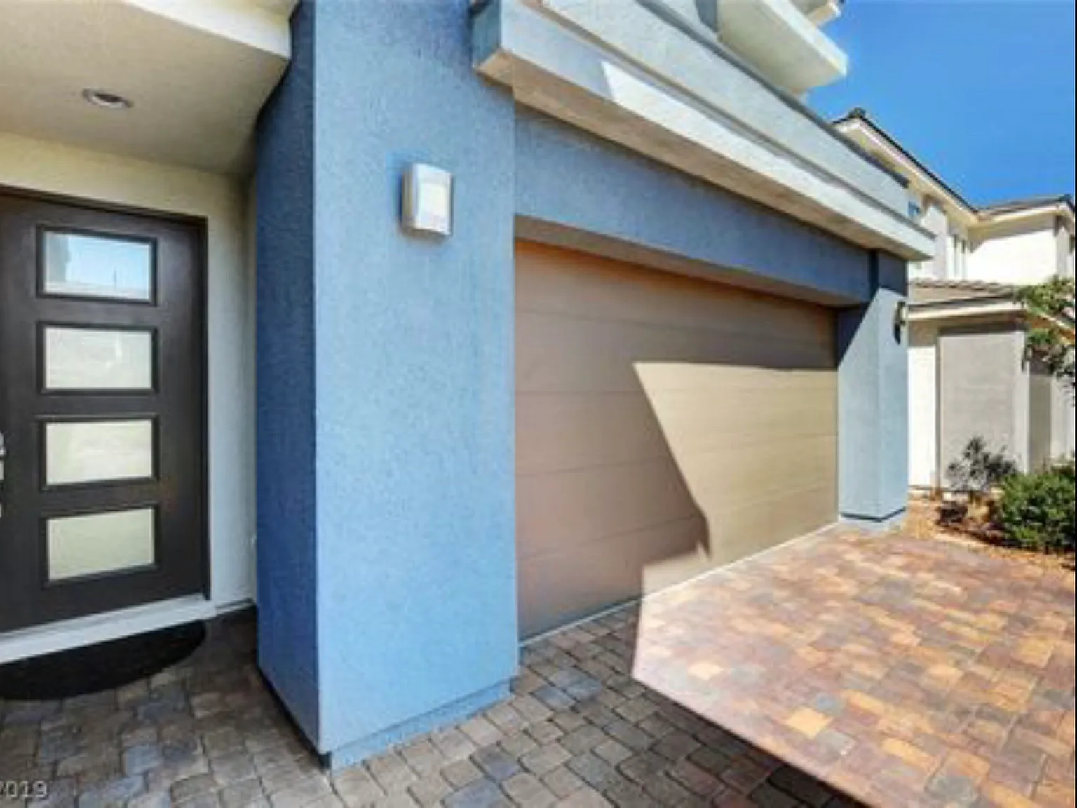 4 bed, 3188 sqft, $4,000 — Photo 2