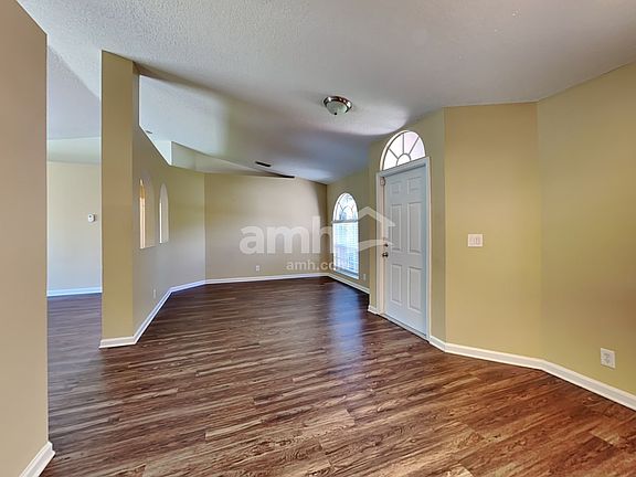 3rd image of 2245 SW Savage Blvd