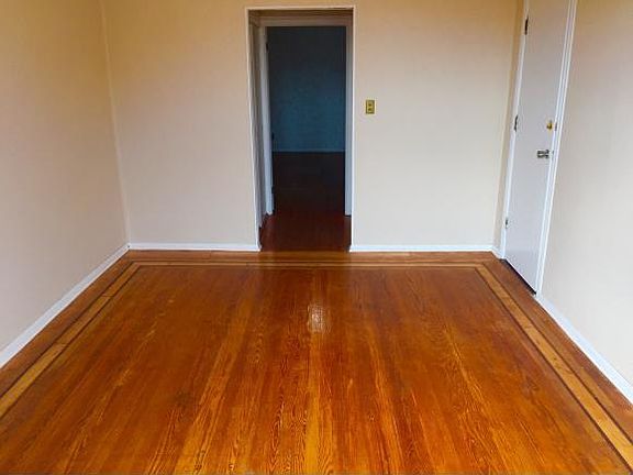 2nd image of 4618 Fort Hamilton Pkwy