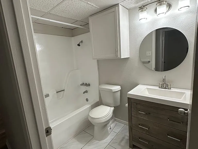 1105-1107 Uta Blvd — Photo 24
