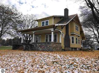 2667 W Blanchard Rd, Winn, MI 48896