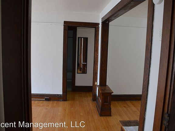 2nd image of 916 E Gorham St #3208690