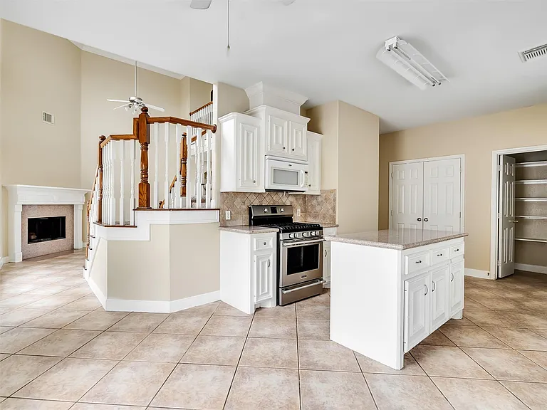 1803 Ripple Creek Dr — Photo 16