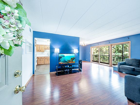 3rd image of 4939 E Circle Dr APT 204