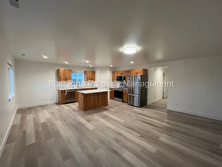 6322 N Freedom Rd #4 — Photo 3