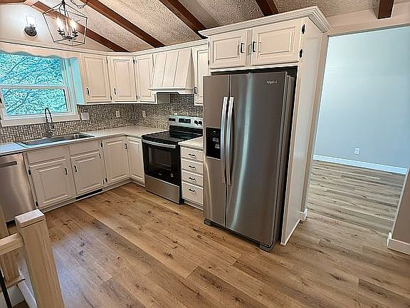 5th image of 1805 Imperial Rd