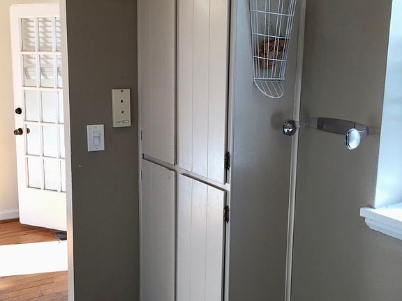 5th image of 3019 S Buchanan St APT A1