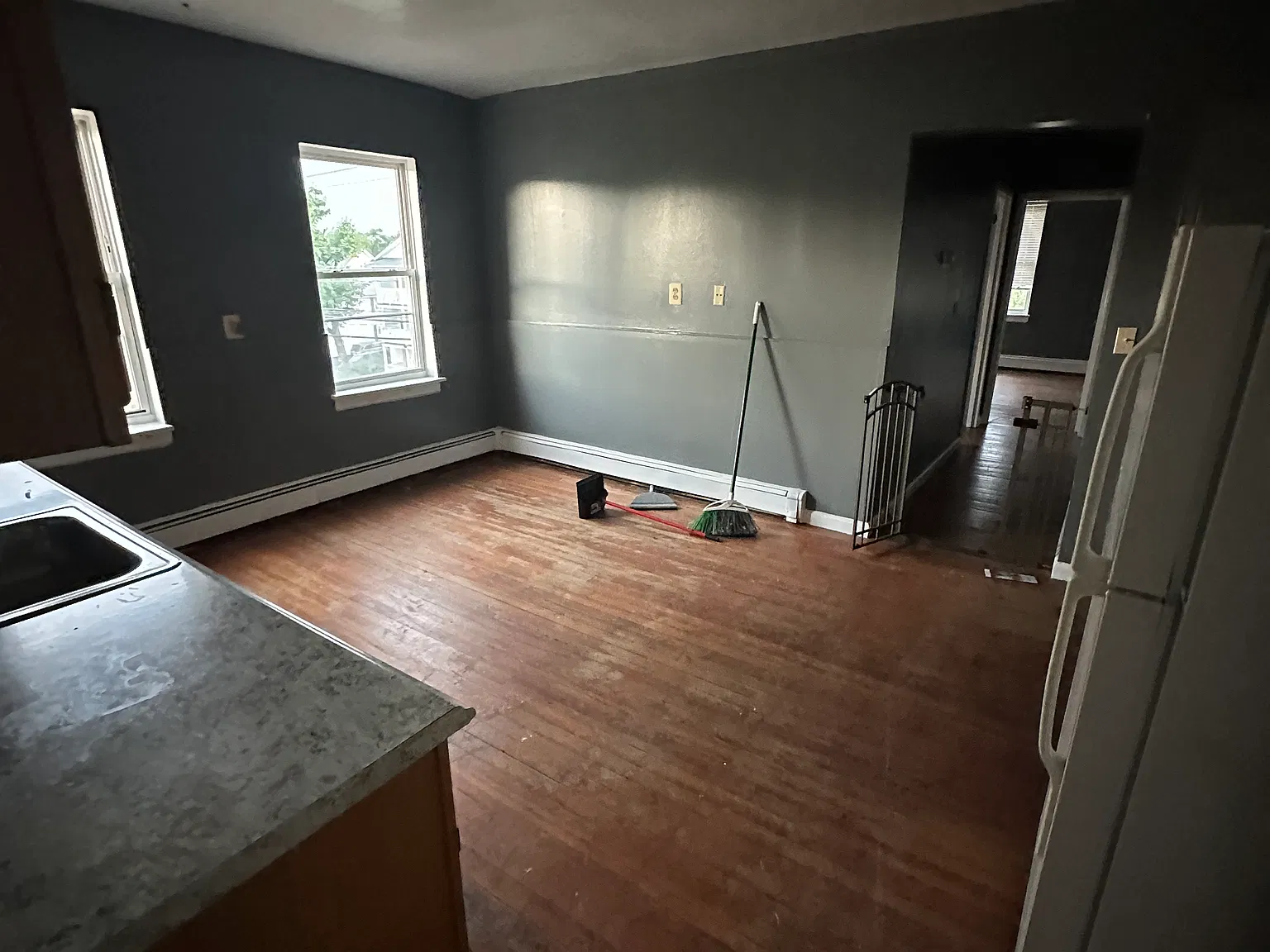 126 Oak St — Photo 4