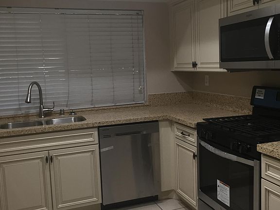 5th image of 8333 Columbus Ave Unit 1