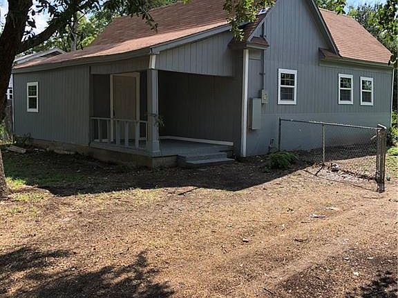 2nd image of 2323 Lolita Dr