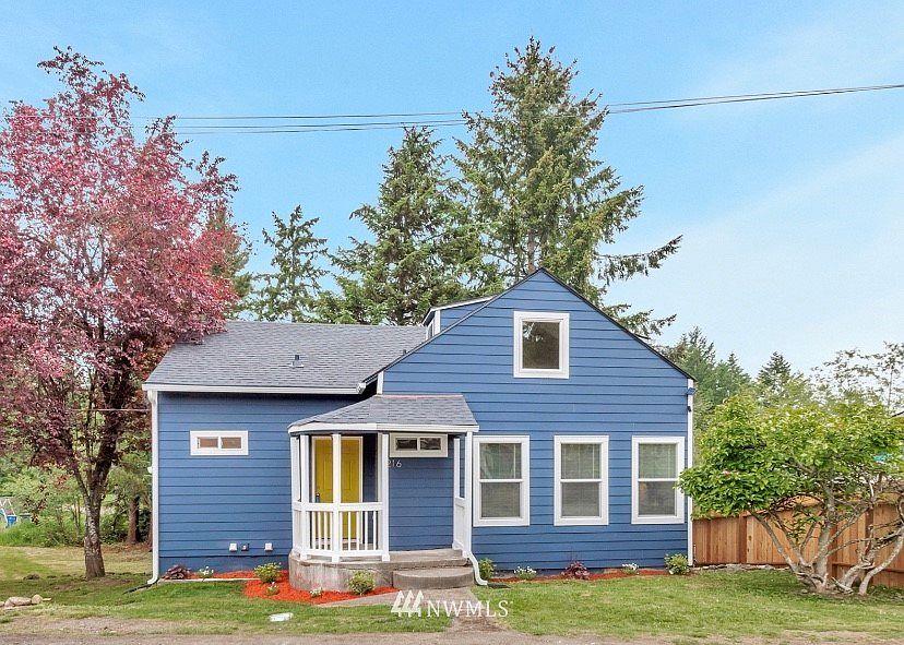 1st image of 216 Euclid Avenue
