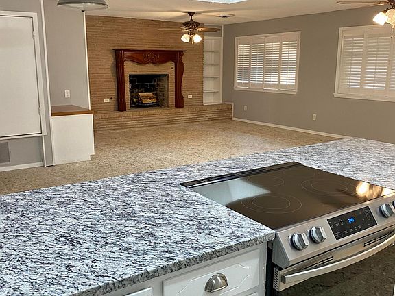 2nd image of 6933 Aswan Dr
