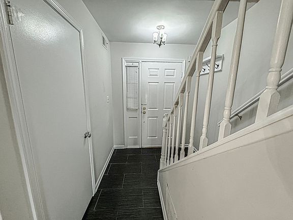 3rd image of 2919C S Woodstock St #3