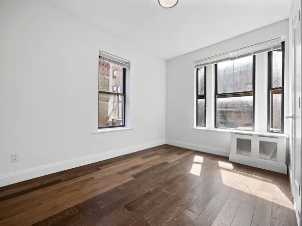 526 West 111th Street image 3 of 16