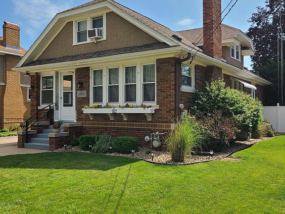 3rd image of 1055 Brown Ave