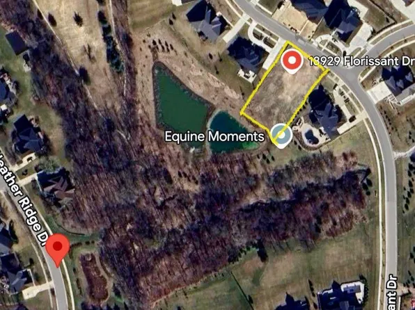 18929 Florissant Dr, Northville, MI 48168