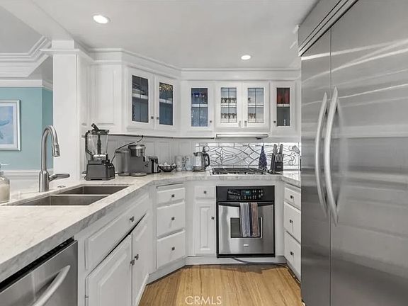 5th image of 1317 W Bay Ave