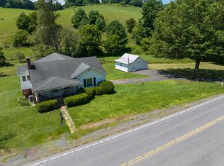 5134 Danville Pike, Hillsville, VA 24343