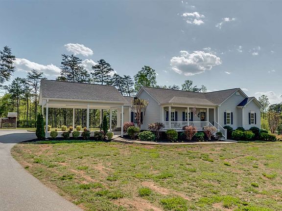 2nd image of 171 Pin Oak Dr