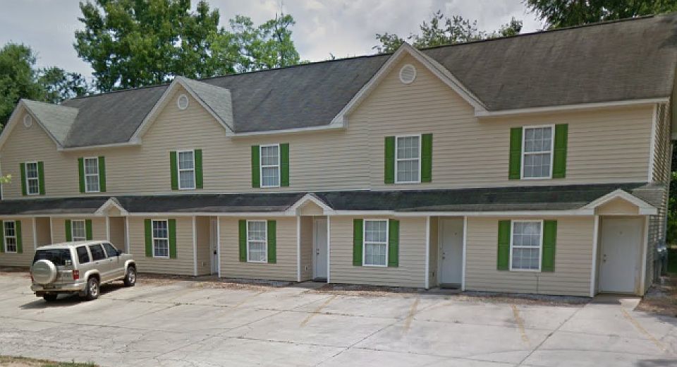 1st image of 137 Carlton St #143