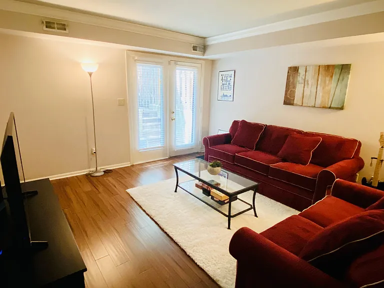 410 N Park Ave — Photo 21