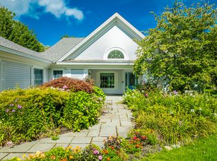 10 Curtis Ave, Camden, ME 04843